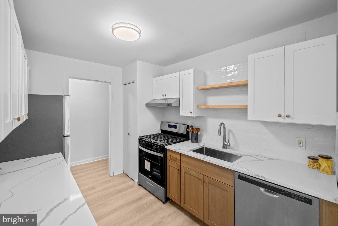 7615 Lee Highway #202 photo 15
