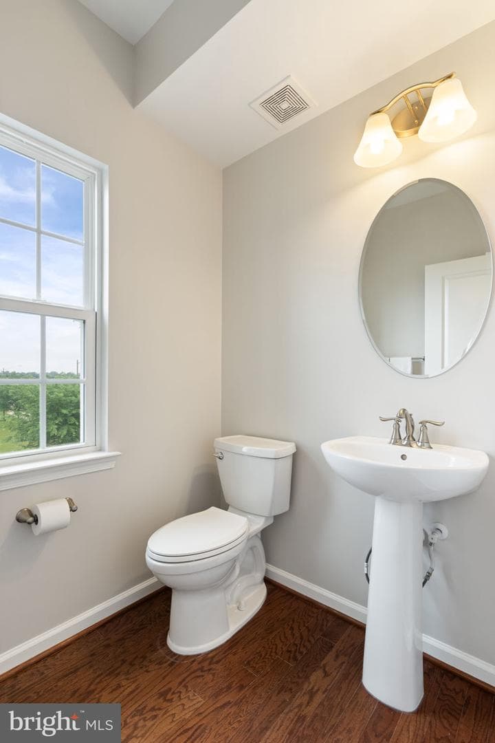 13748 Atlantis Street photo 13