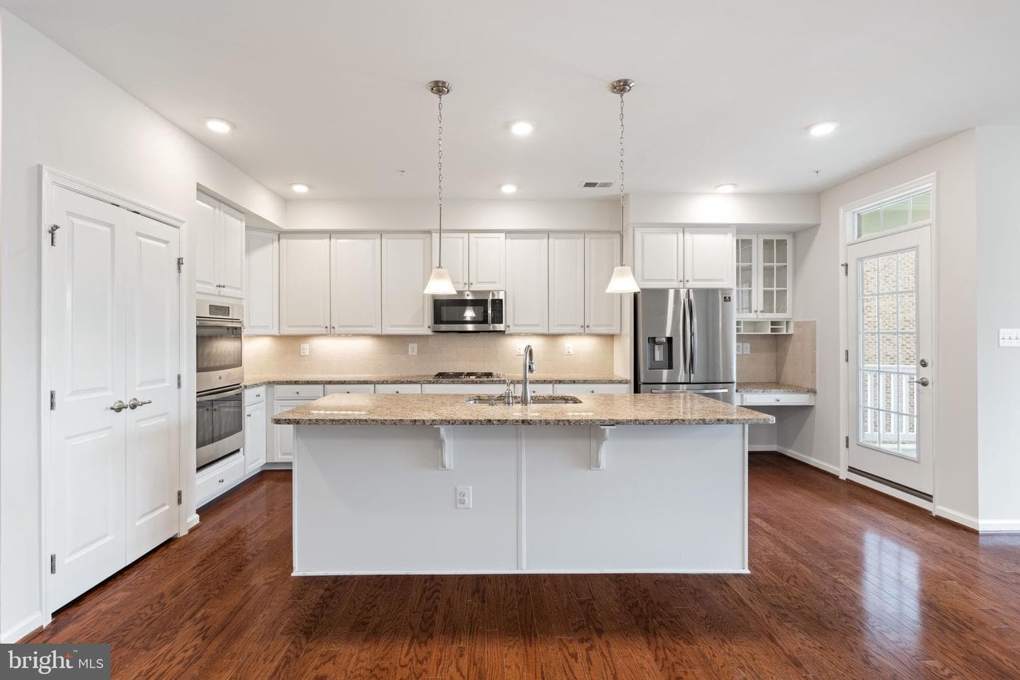 13748 Atlantis Street photo 15