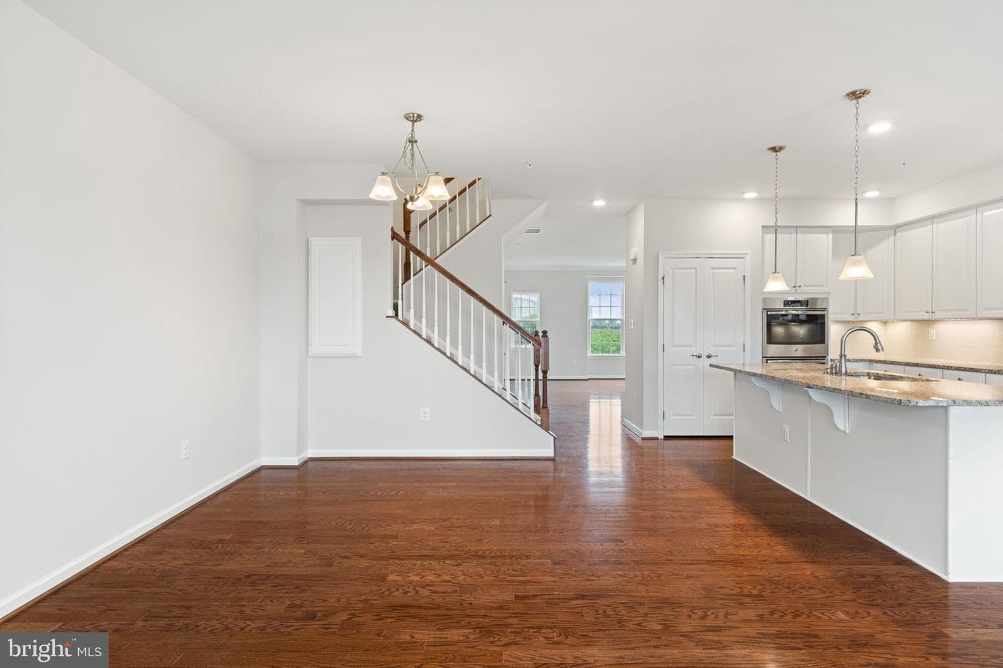 13748 Atlantis Street photo 5