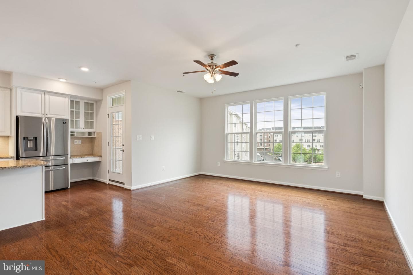 13748 Atlantis Street photo 7