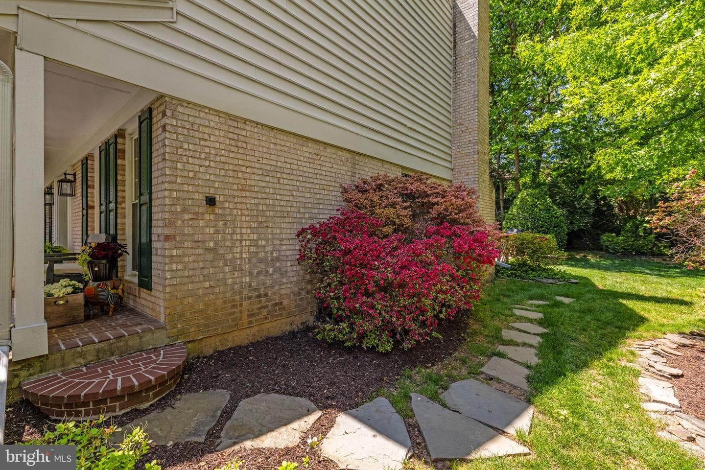 9716 Bunchberry Place photo 13
