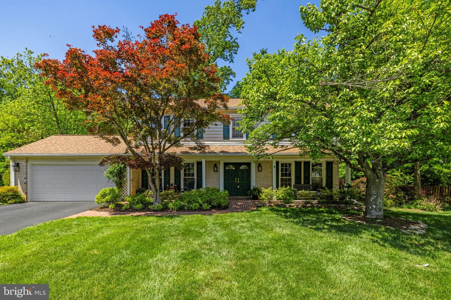 9716 Bunchberry Place photo 4