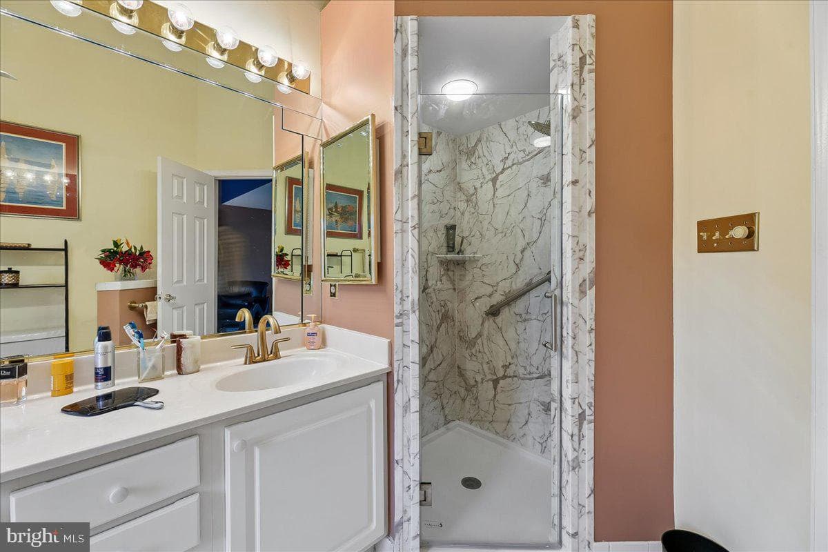 6488 Sharon Kay Court photo 20