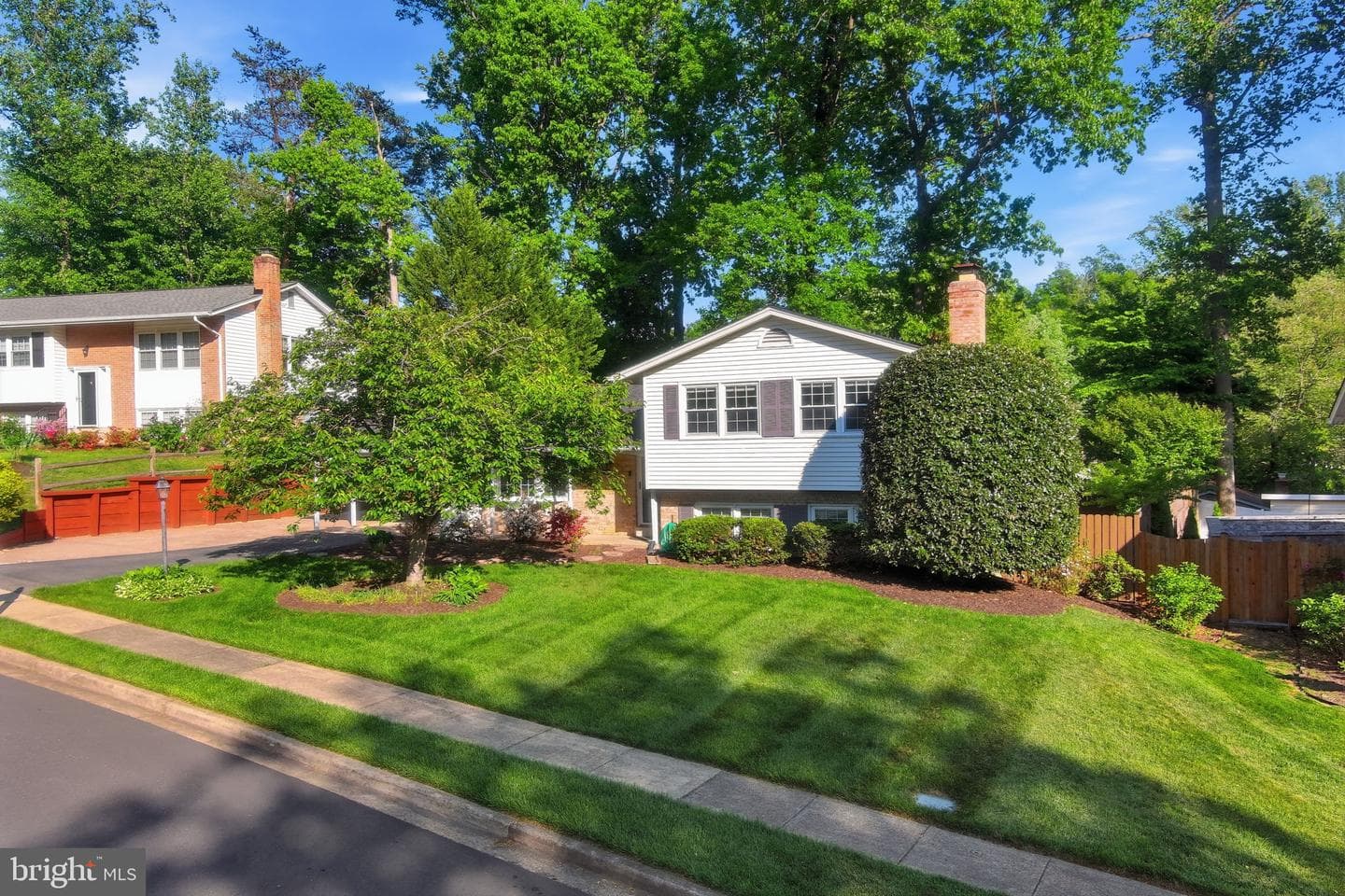 7221 Galgate Drive photo 2