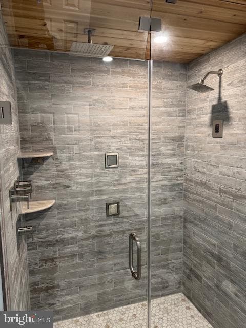2304 Lakeshire Drive photo 12