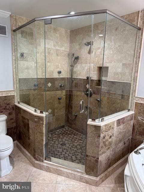 2304 Lakeshire Drive photo 9