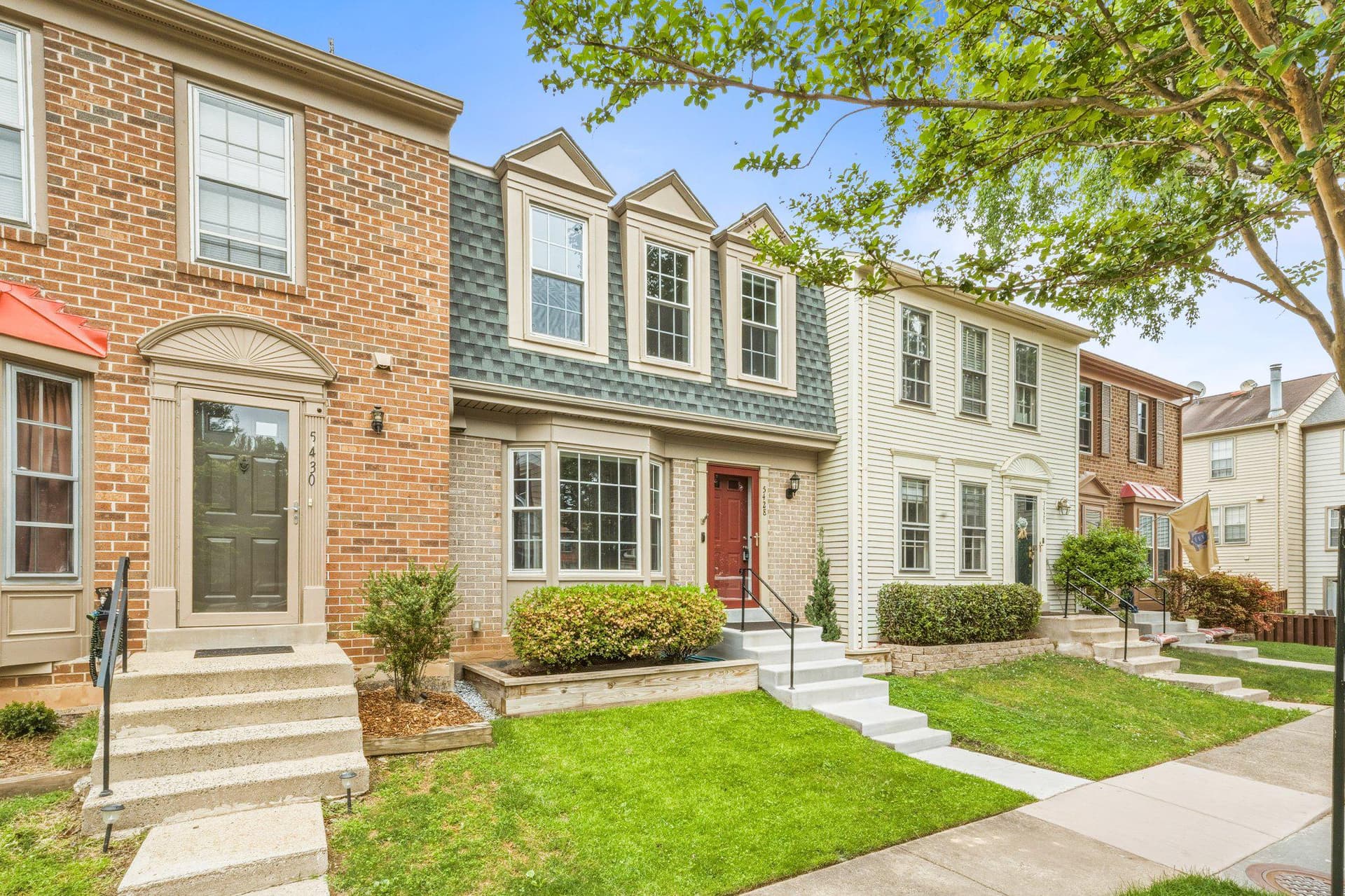 5428 New London Park Drive photo 3