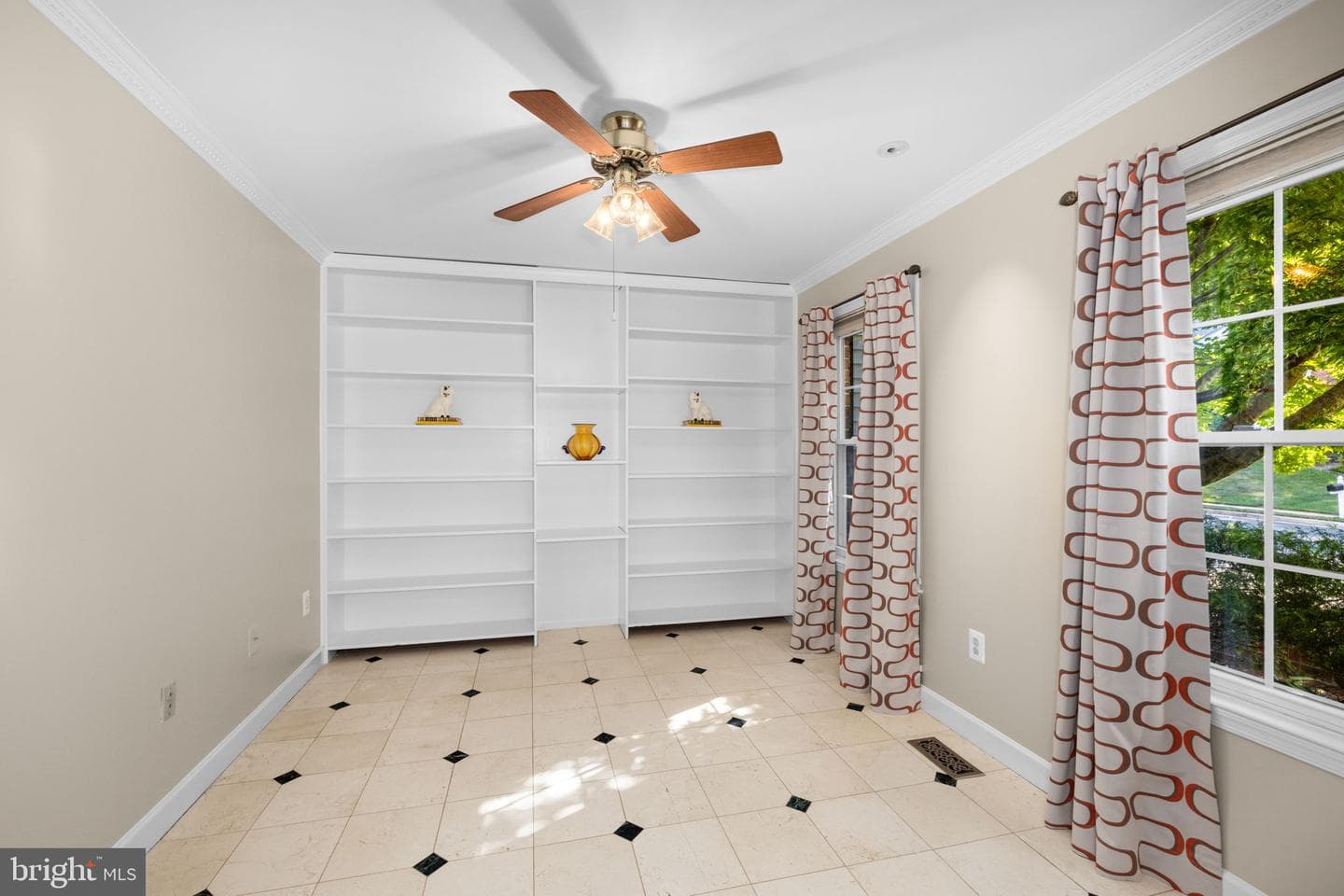 9454 Lapstrake Lane photo 16
