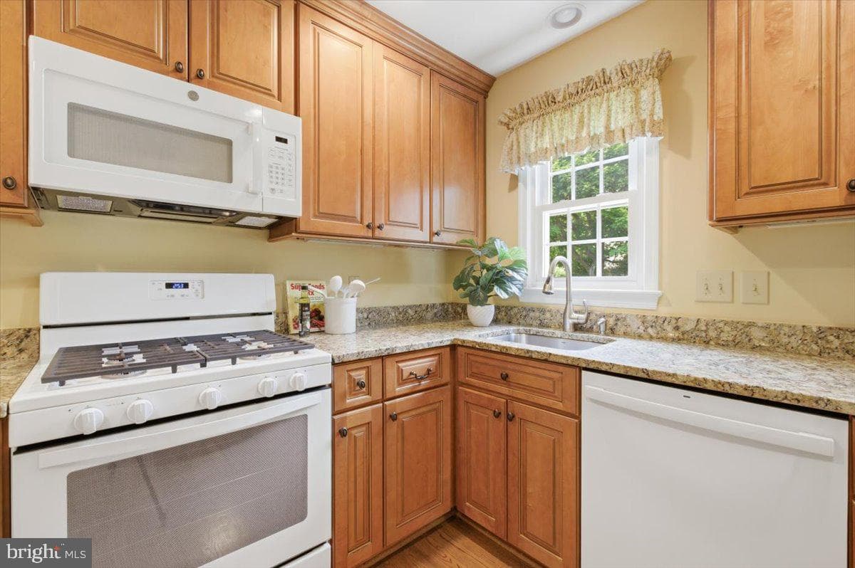 7824 Water Valley Court photo 17