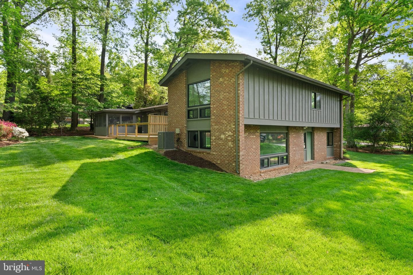 4106 Yerkes Place photo 5