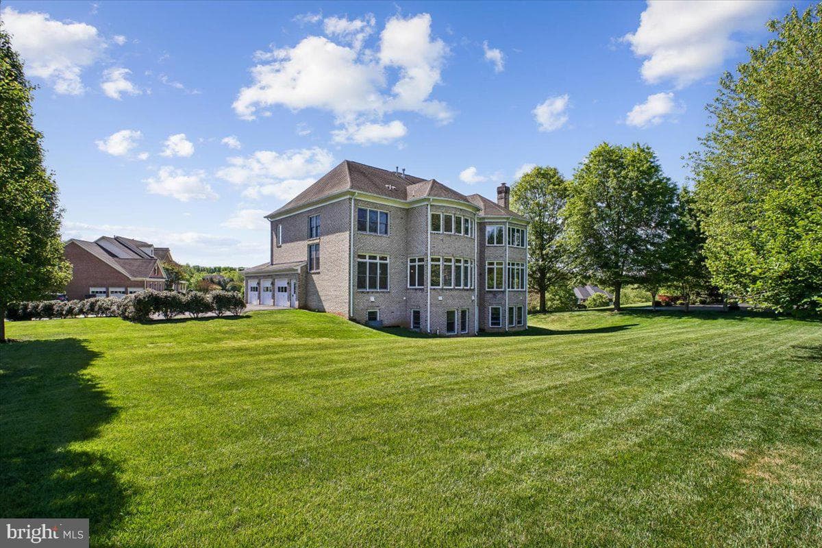 11040 Heathland Drive photo 48
