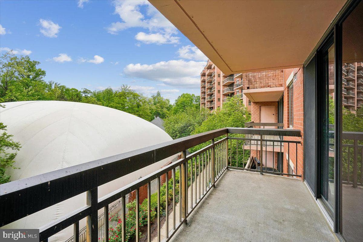 2230 George C Marshall Drive #512 photo 23