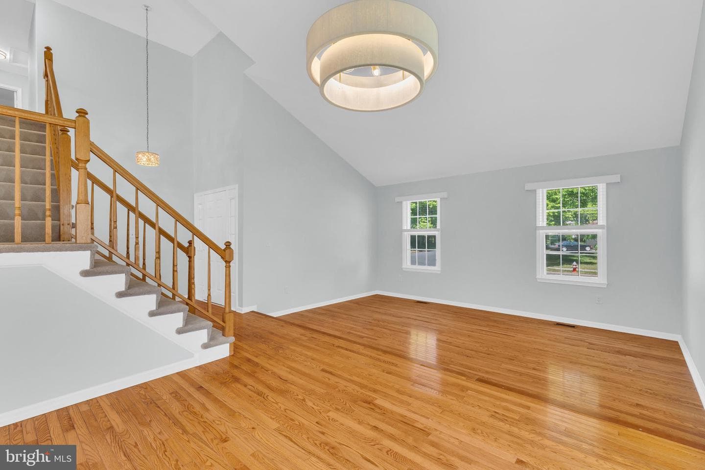 6458 Woodmere Place photo 5