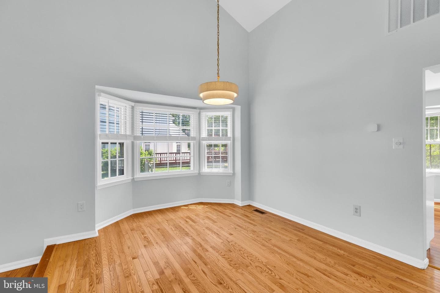 6458 Woodmere Place photo 7