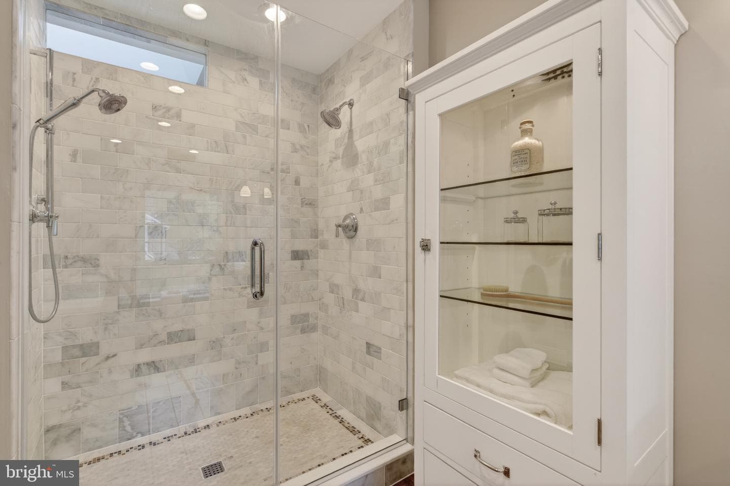 7211 Laketree Drive photo 30