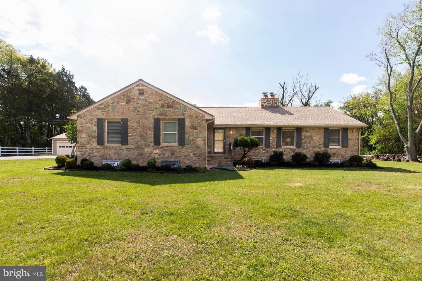 15027 Braddock Road photo 3