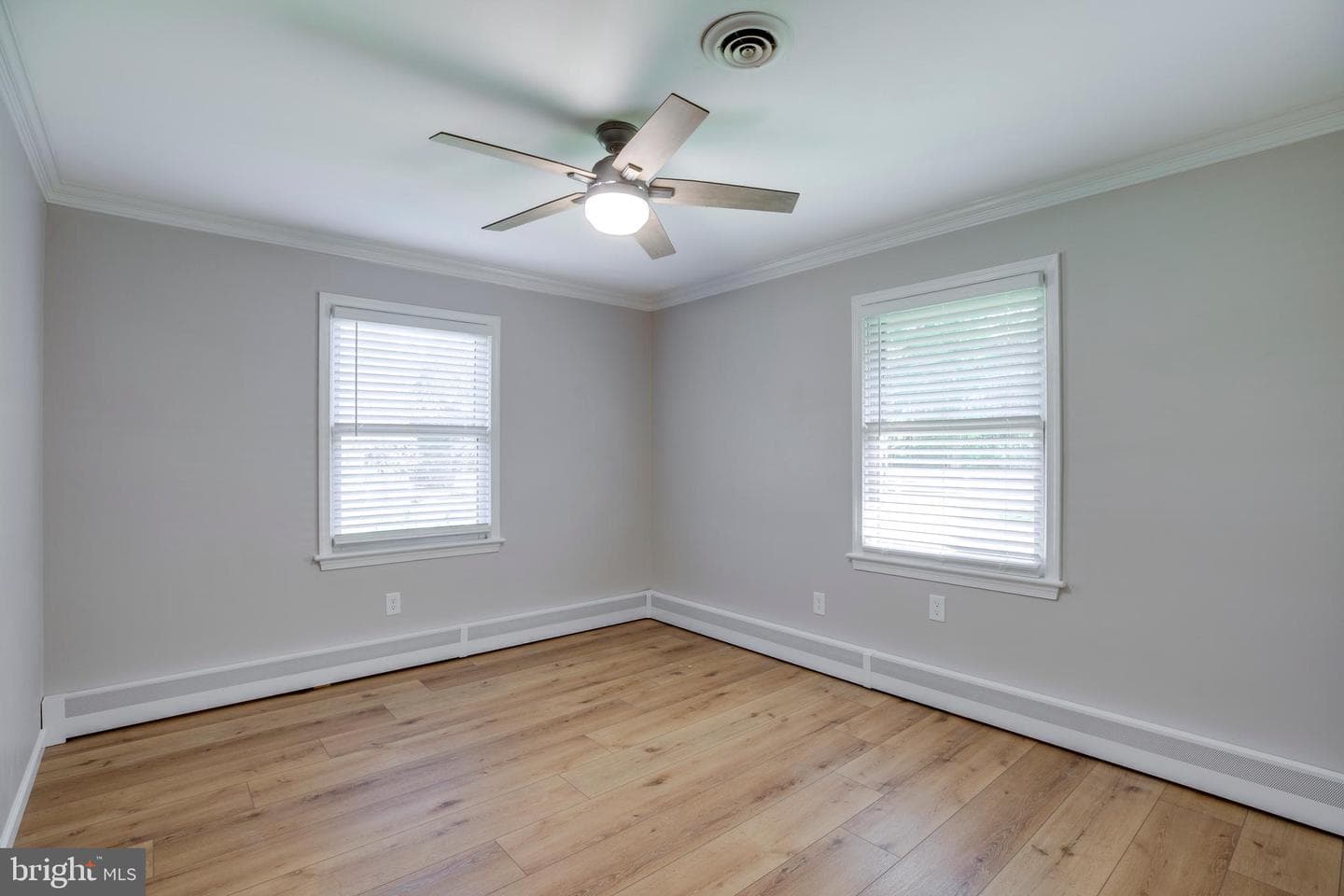 15027 Braddock Road photo 37