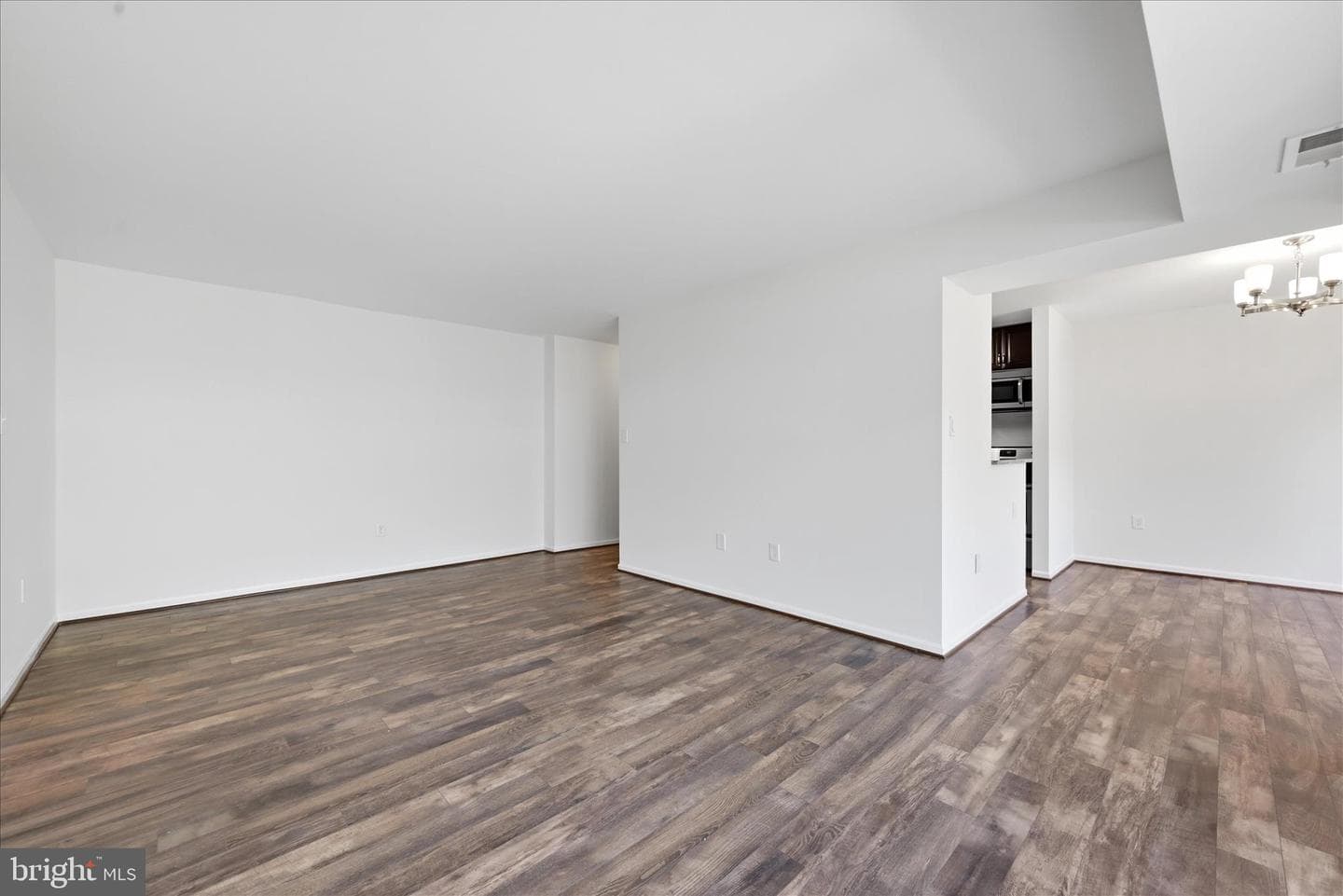 9730 Kingsbridge Drive #303 photo 13