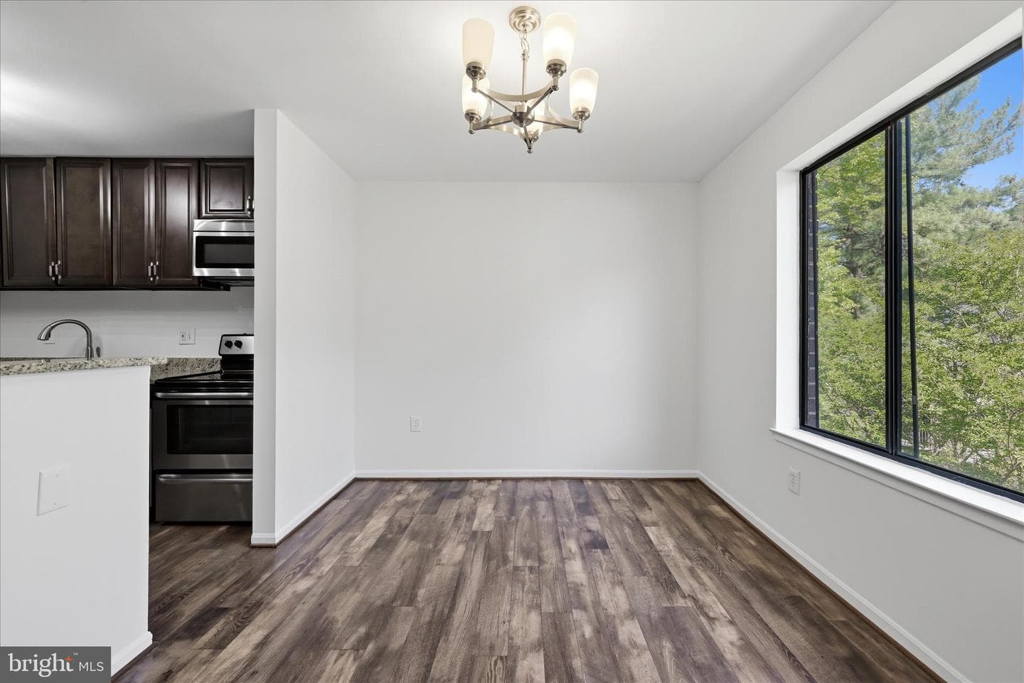 9730 Kingsbridge Drive #303 photo 18