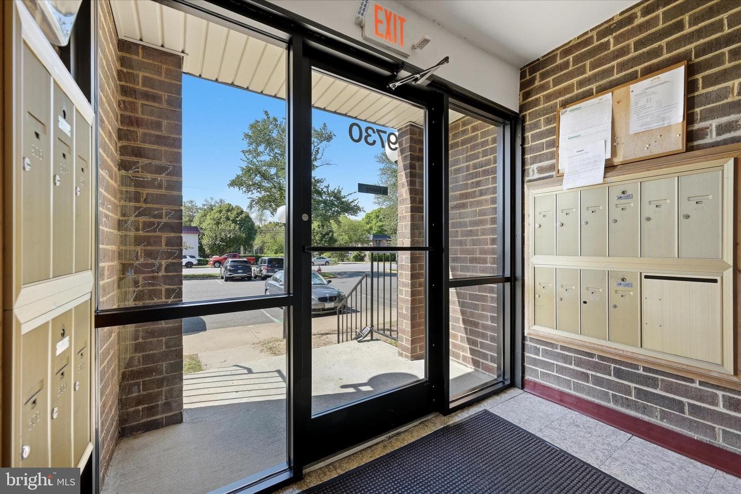 9730 Kingsbridge Drive #303 photo 4