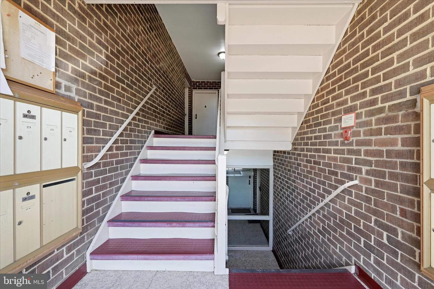 9730 Kingsbridge Drive #303 photo 5