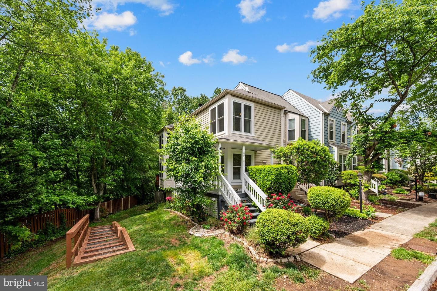 5916 St Giles Way photo 2