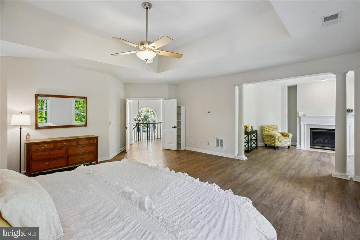 11133 Oakton Road photo 37