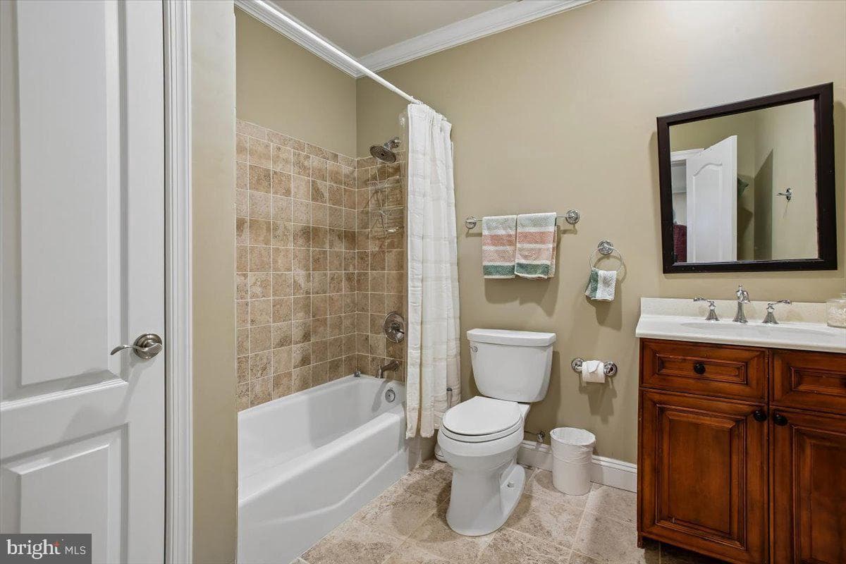 11133 Oakton Road photo 65