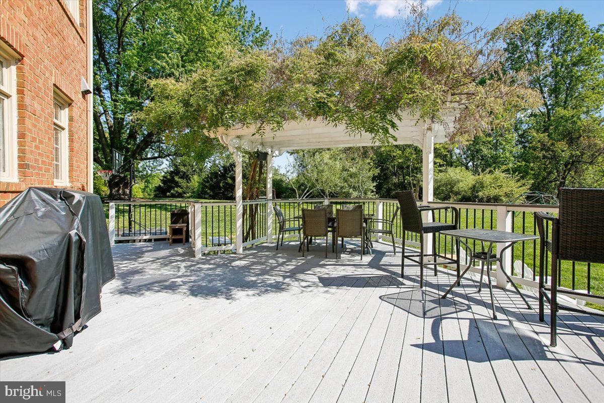 11133 Oakton Road photo 69