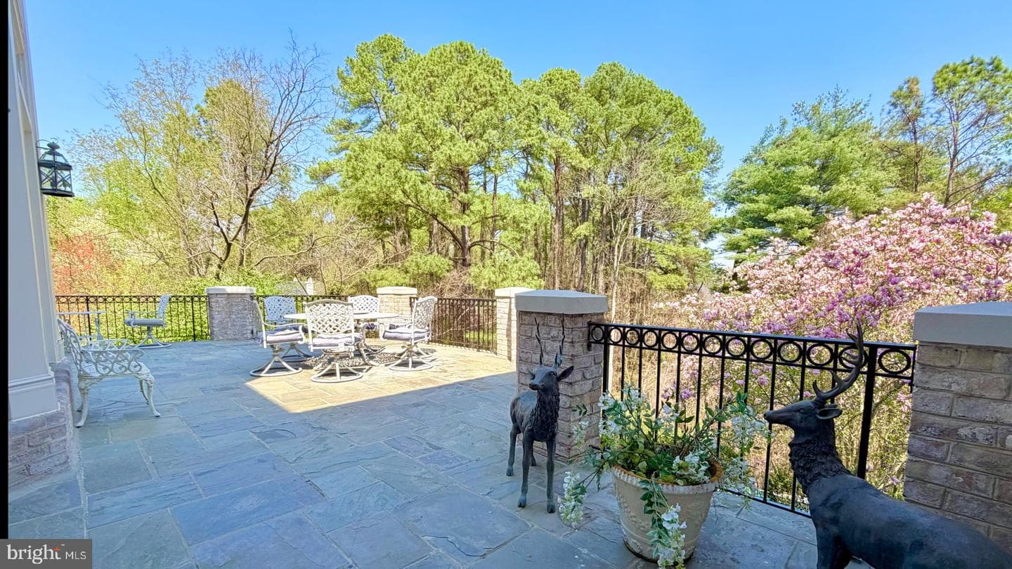 1289 Ballantrae Farm Dr photo 32