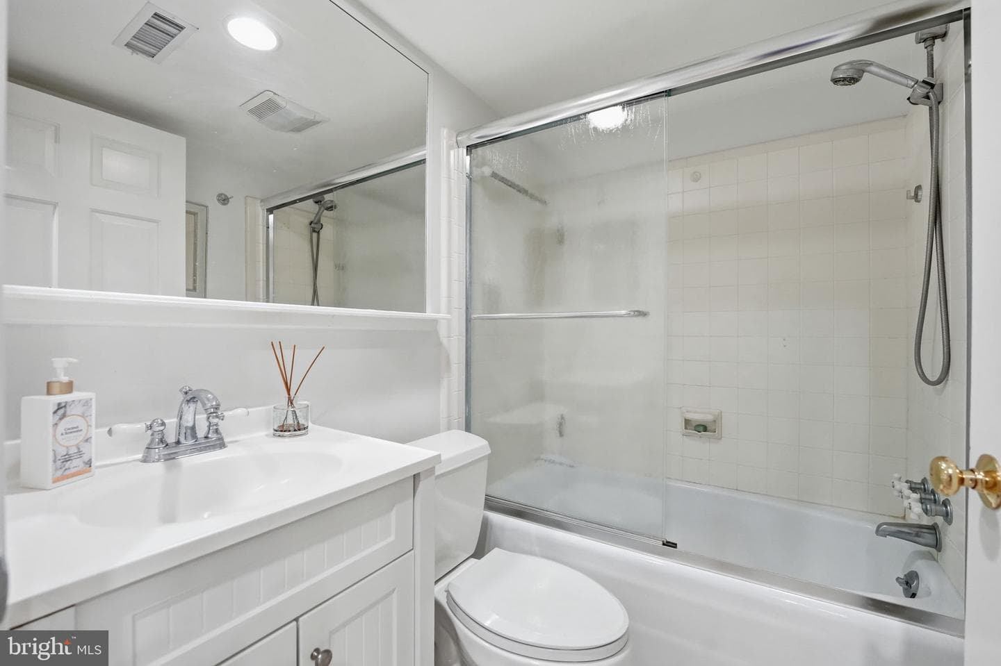 969 Spencer Road photo 40