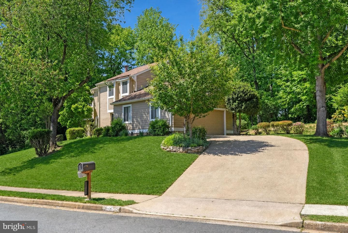 11814 Blue Spruce Road, Reston