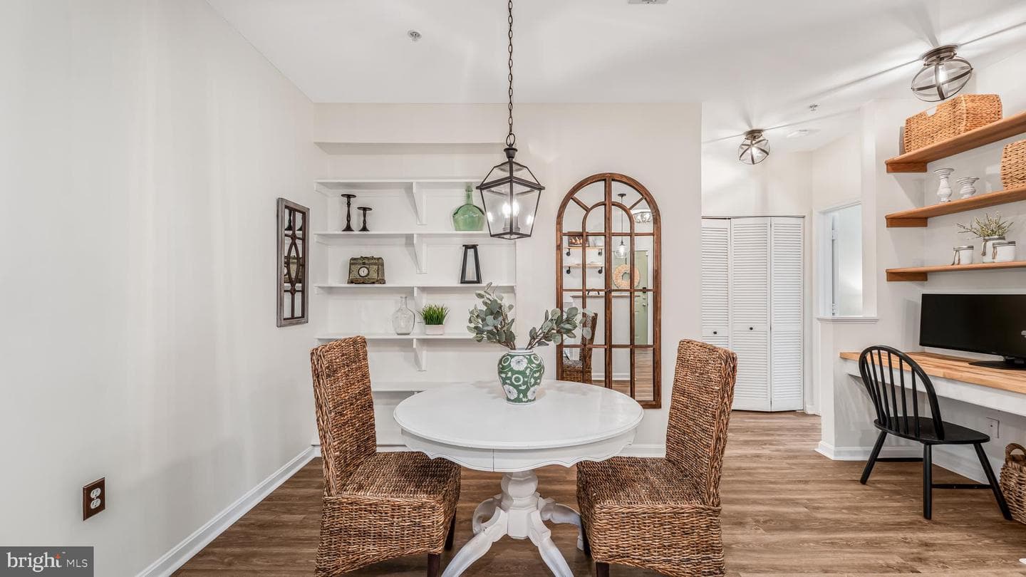 5115 Travis Edward Way #E photo 12