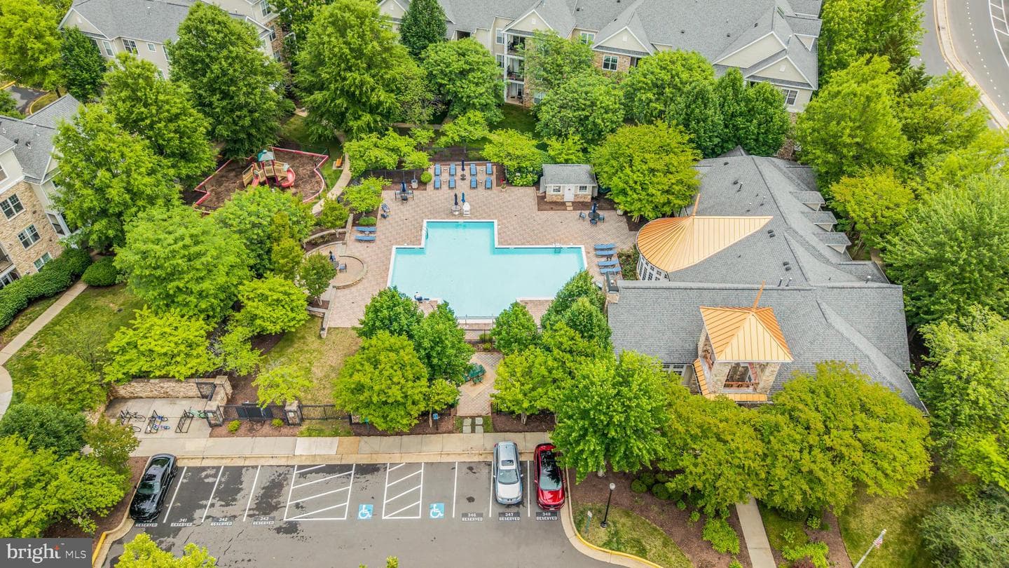 5115 Travis Edward Way #E photo 19