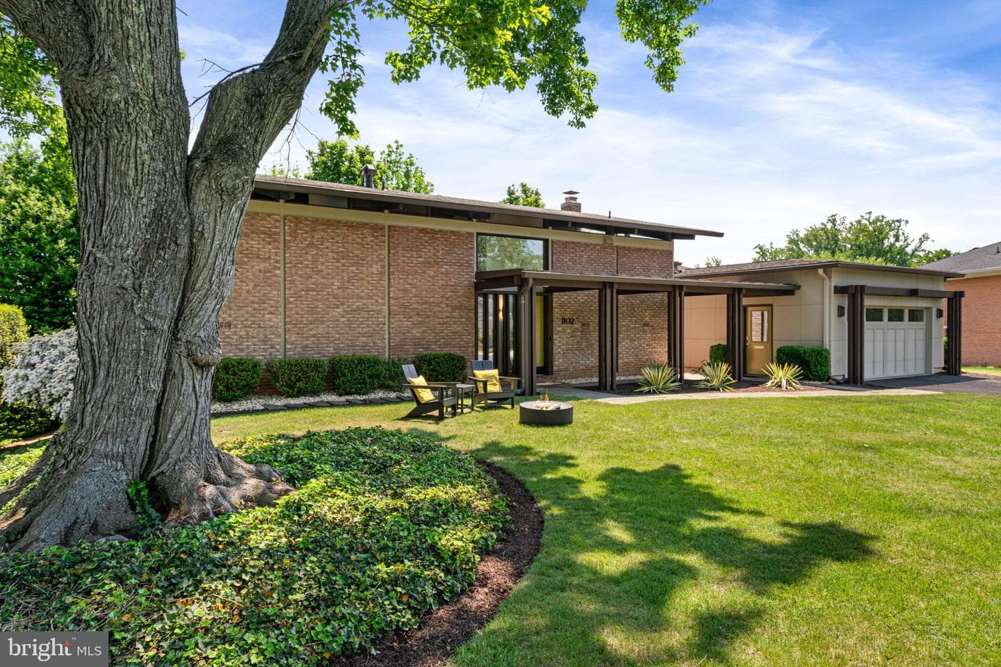 1102 Gatewood Drive photo 3