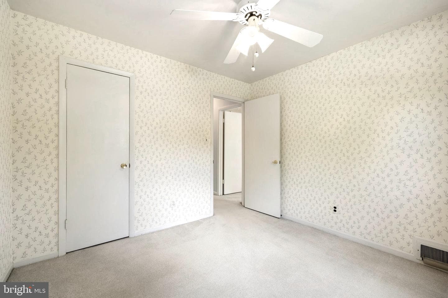 8311 W Boulevard Drive photo 18