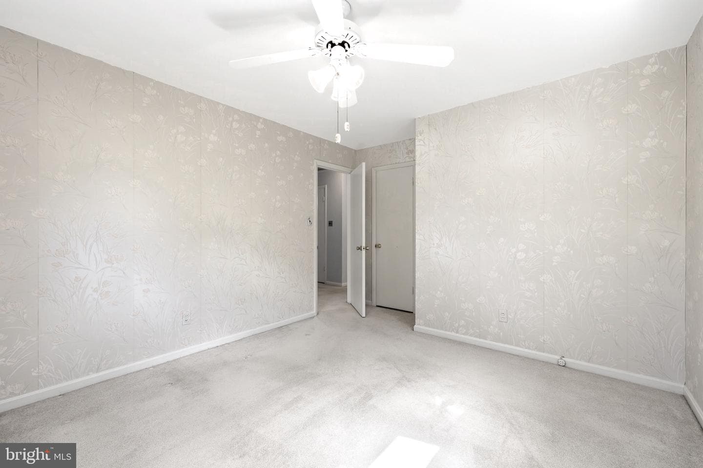 8311 W Boulevard Drive photo 19