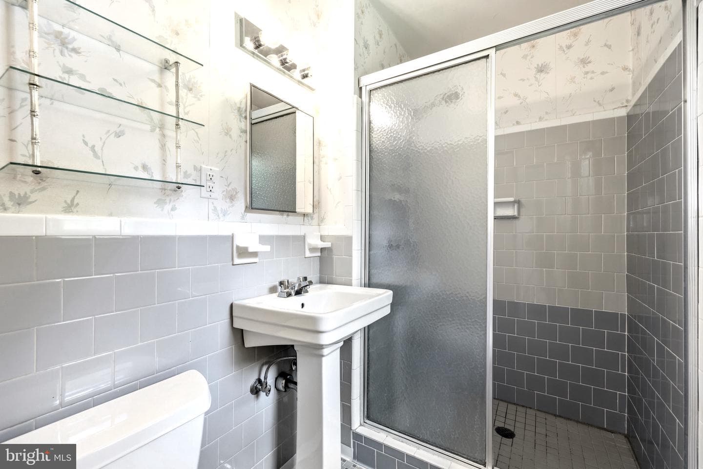 8311 W Boulevard Drive photo 21