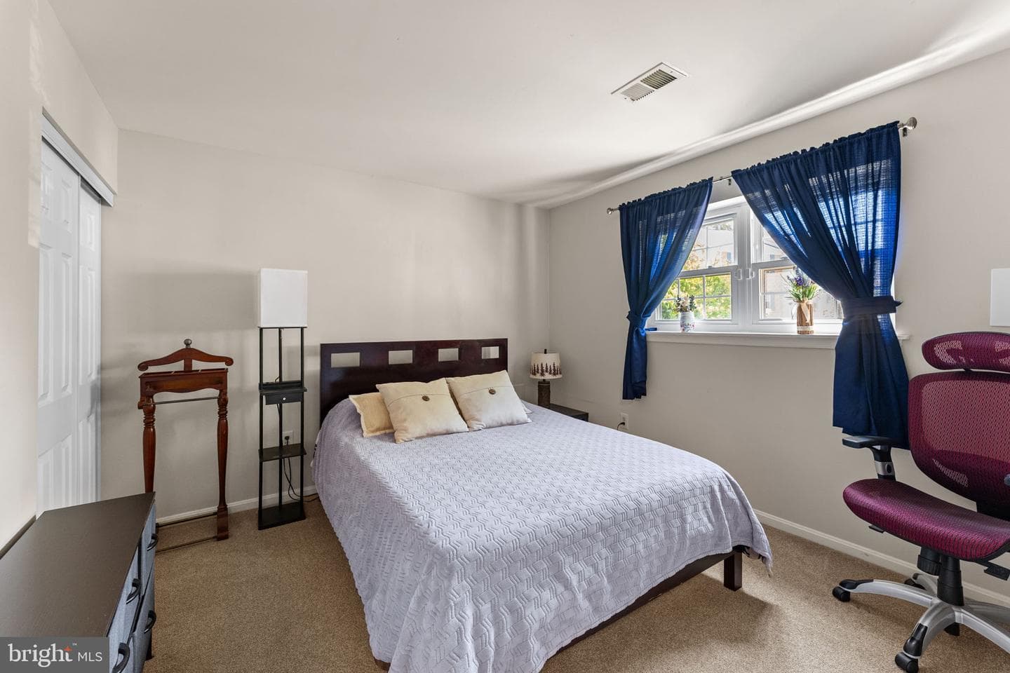 7027 Solomon Seal Court photo 34