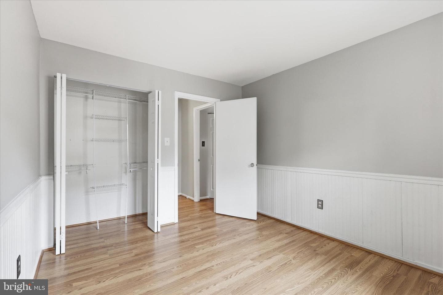 10256 Friendship Court photo 24