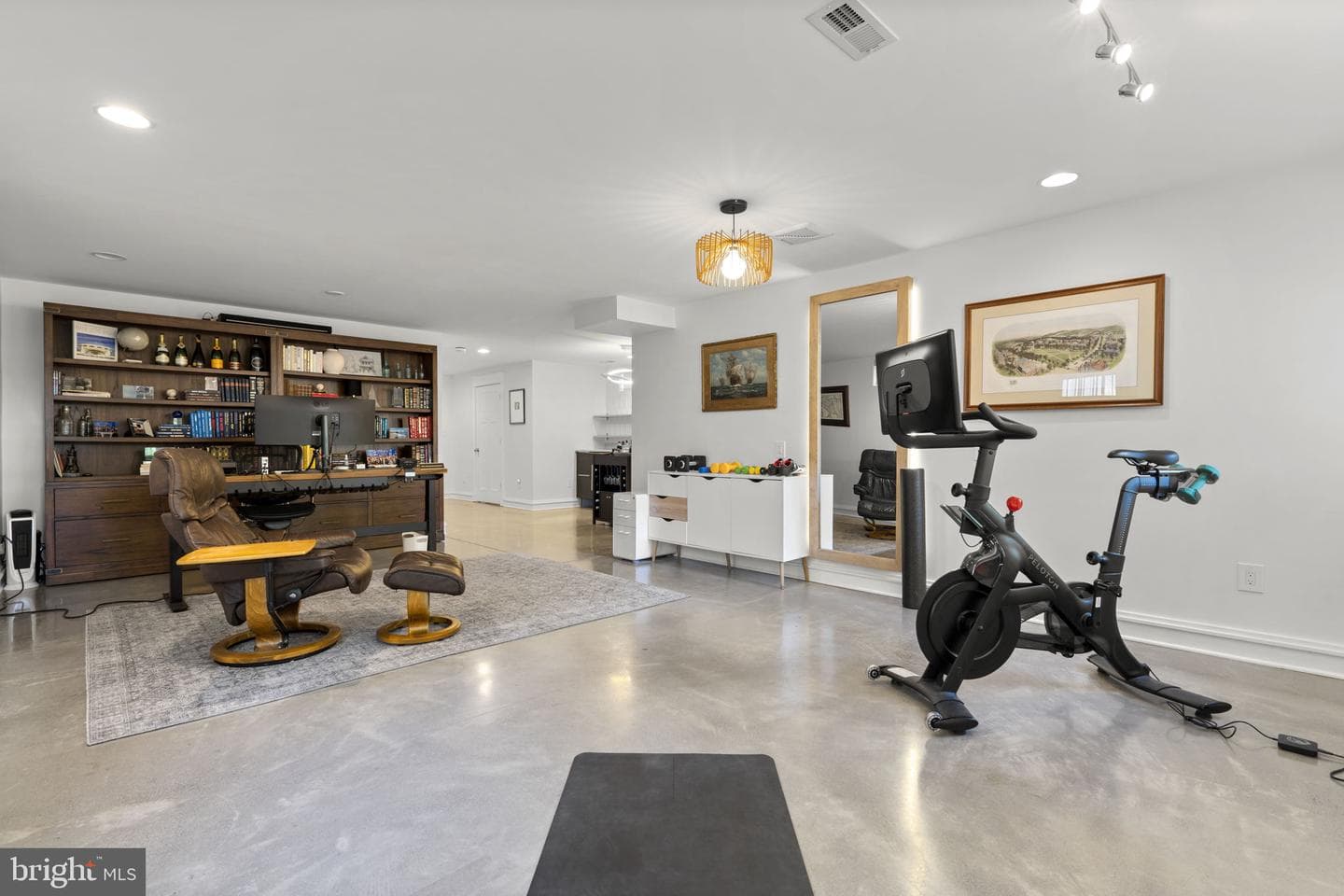 767 Monroe Street photo 45