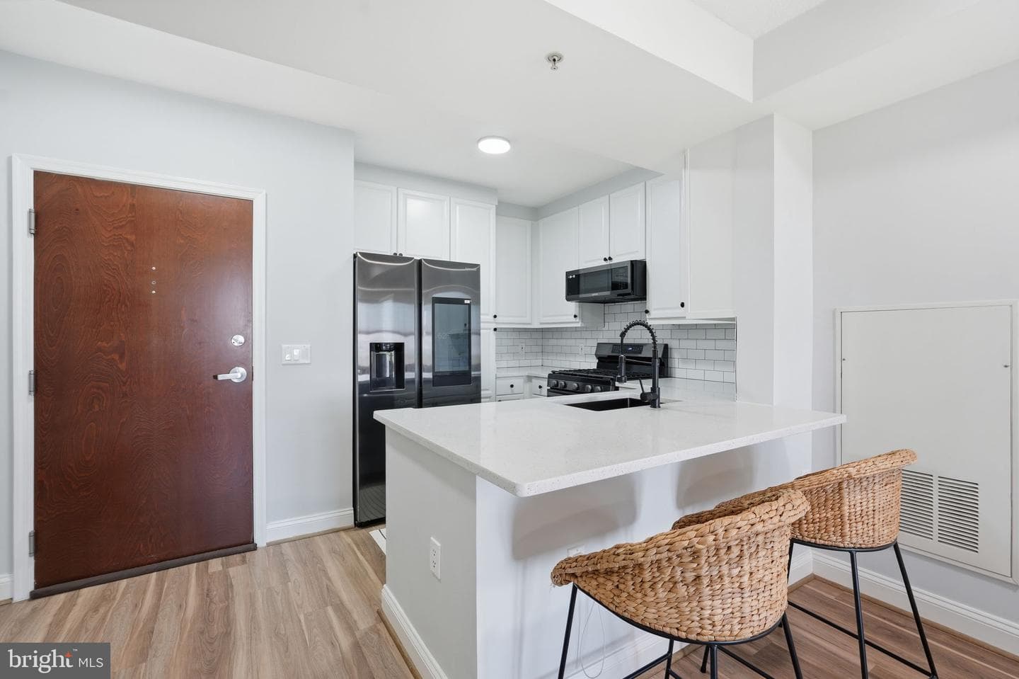 11760 Sunrise Valley Dr. #716 photo 5