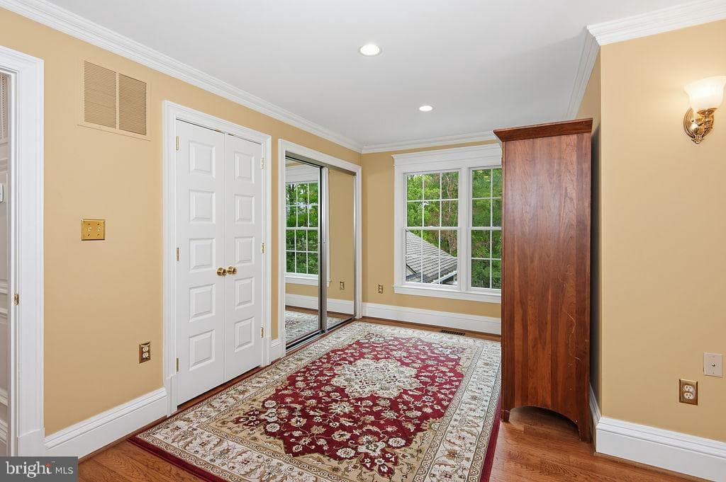 1210 Cameo Court photo 32
