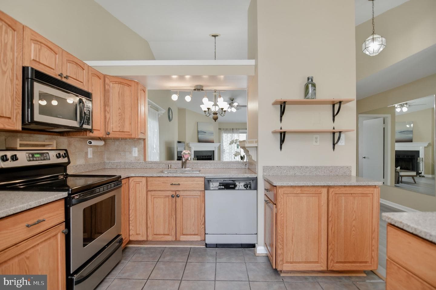 2799 Yarling Court #2799 photo 13