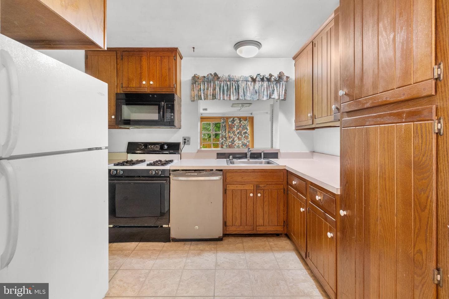 5533 Belfast Place photo 12