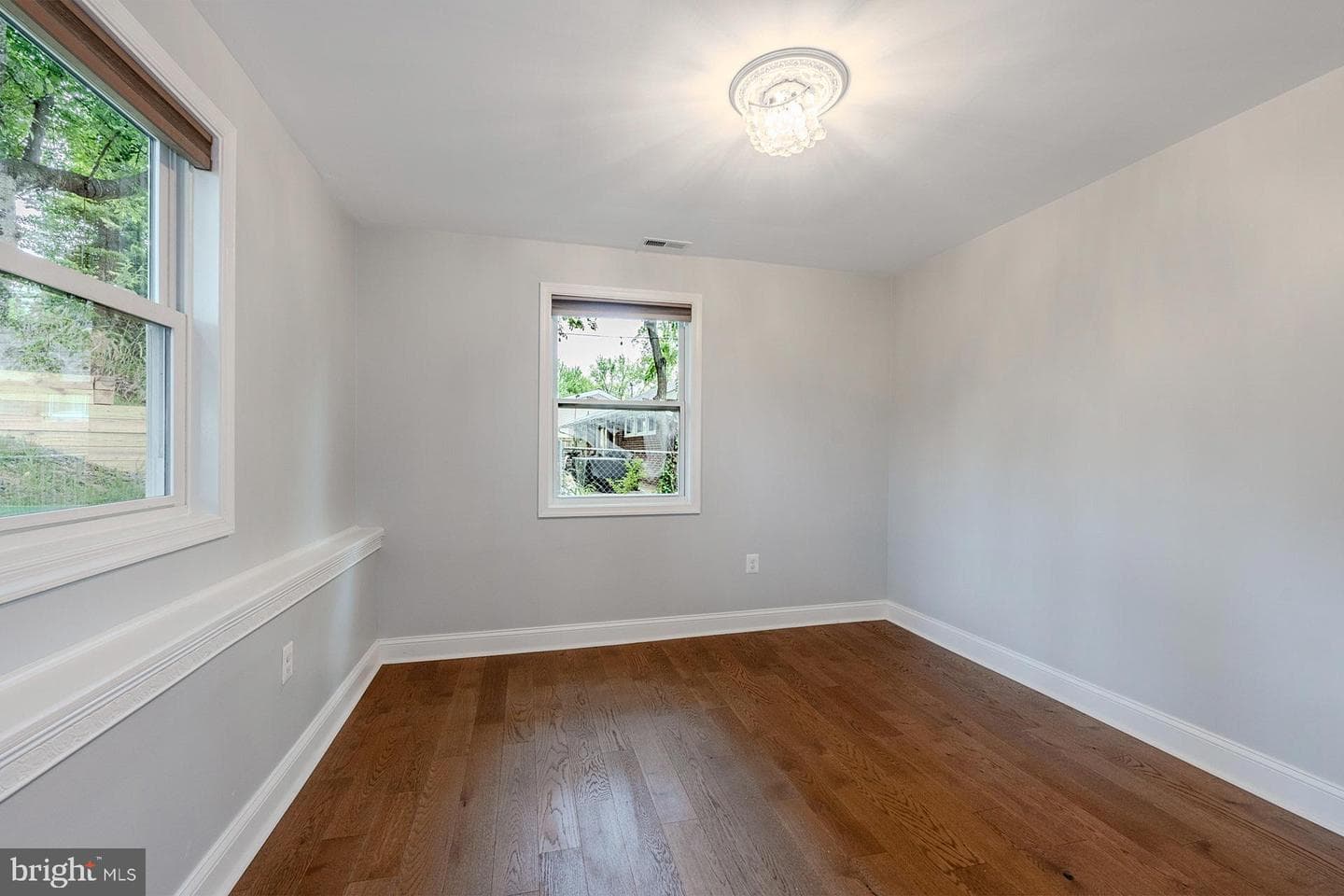 5807 Accomac Street photo 27
