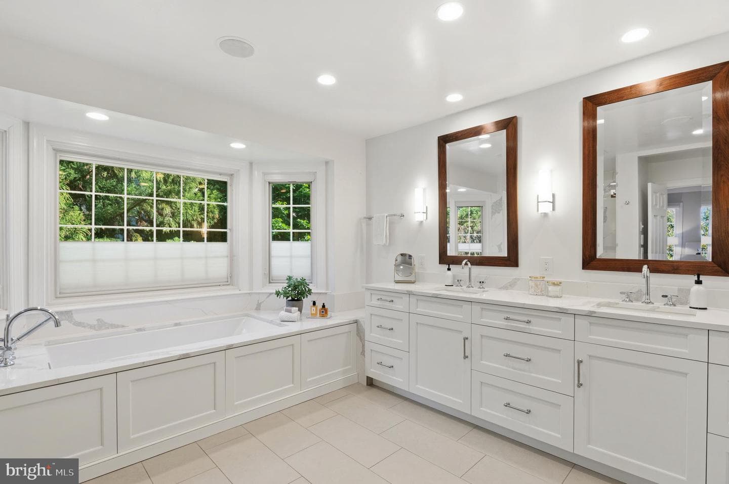 7009 Symphony Court photo 31