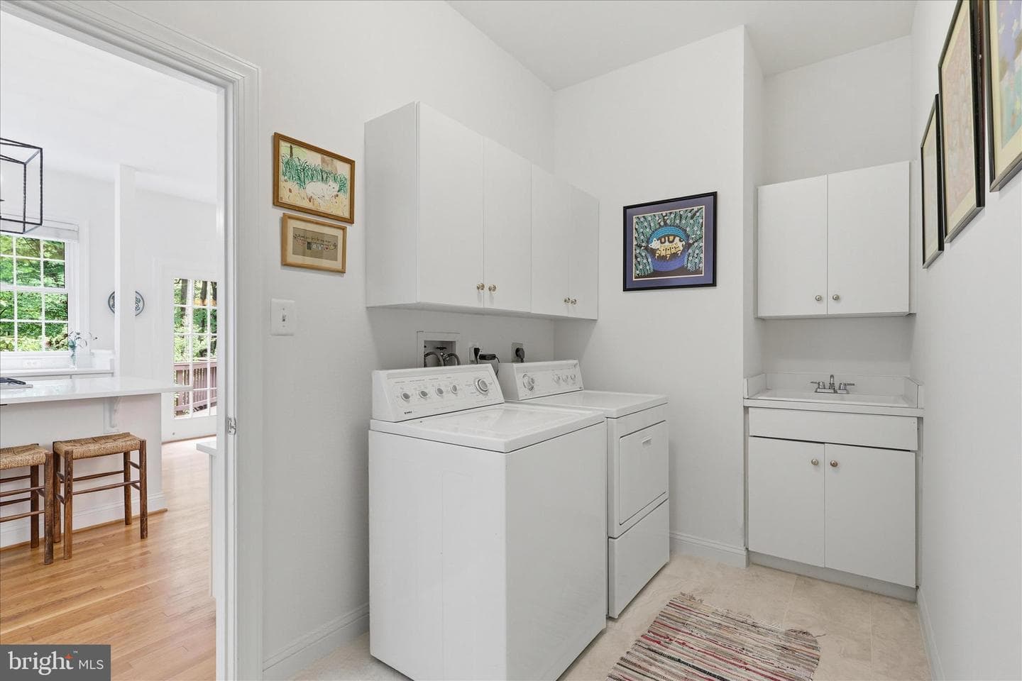 10693 Alliwells Court photo 19