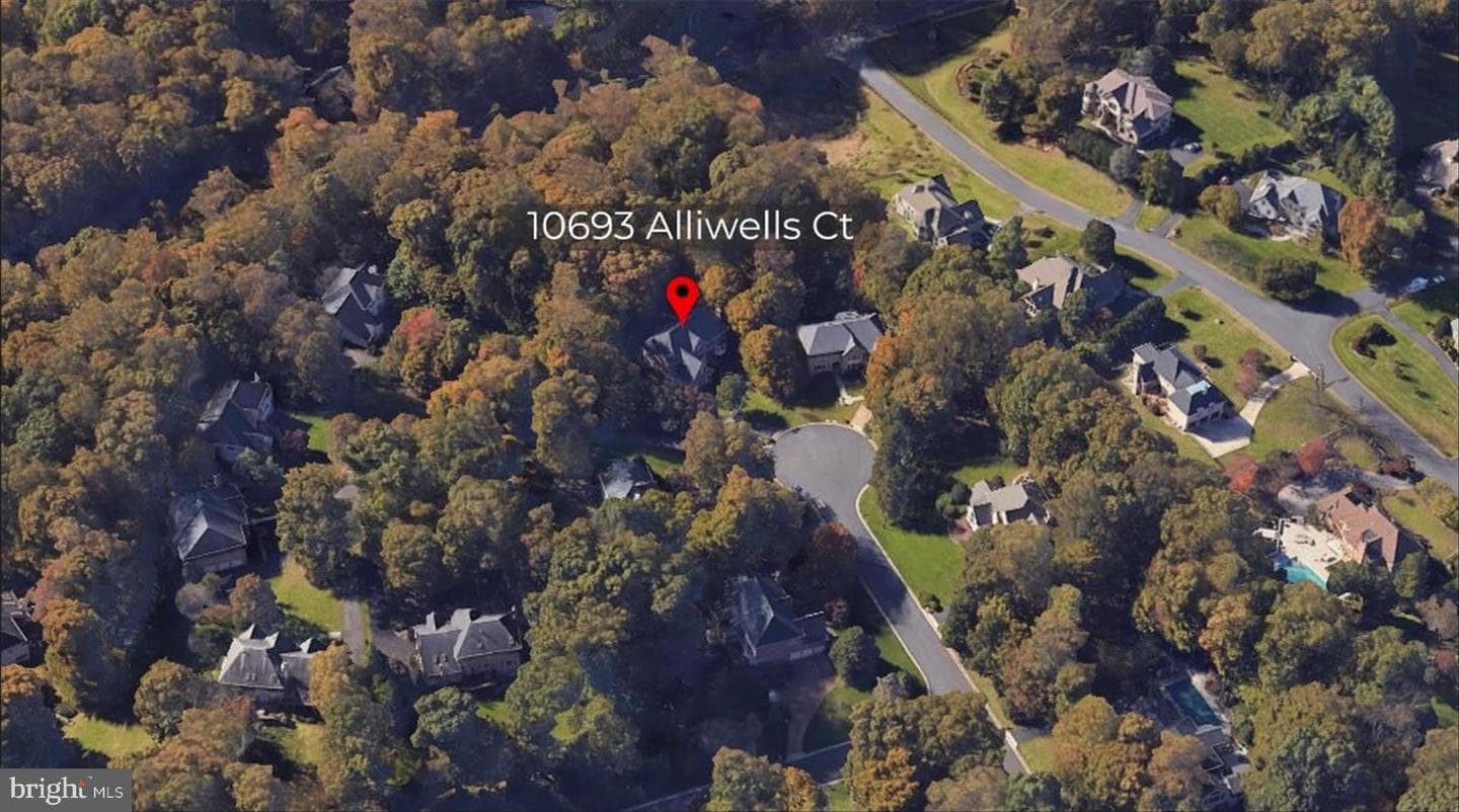 10693 Alliwells Court photo 64